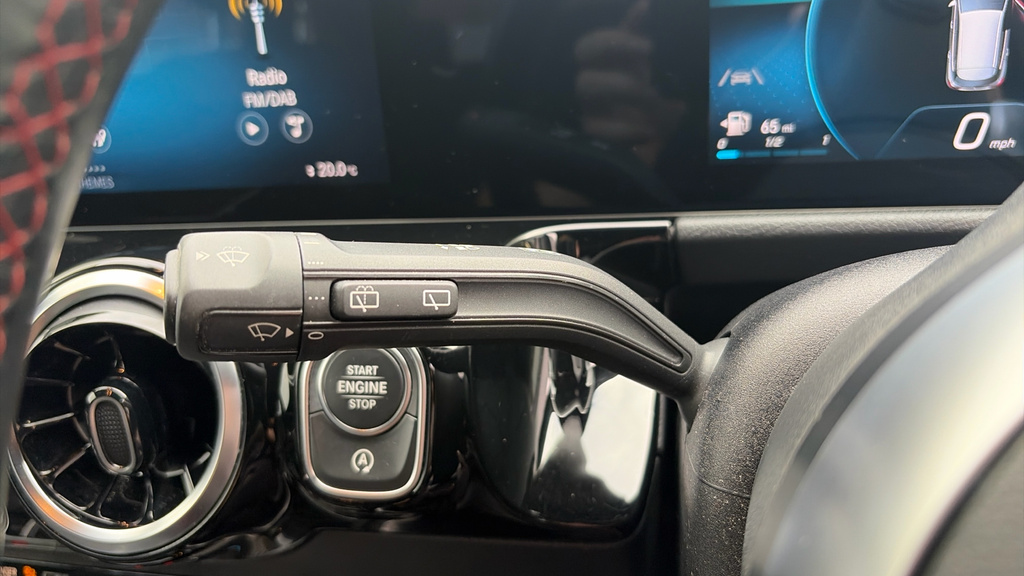 Mercedes-Benz GLA Class Gla 180 Amg Line Premium Black #30