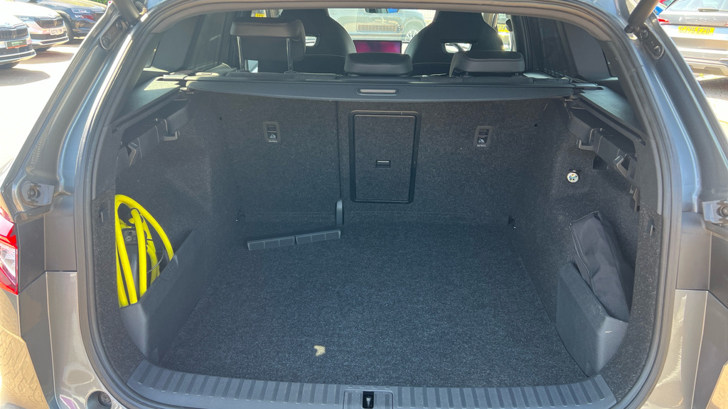 Skoda ENYAQ Edition Silver #15
