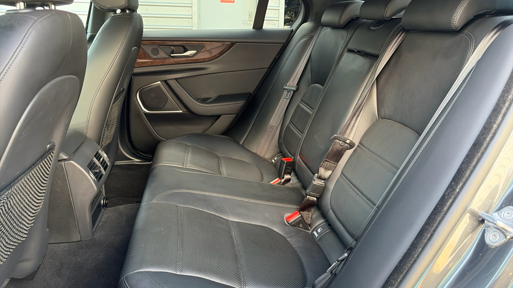 Jaguar XE 2.0 R-sport 198 Bhp Red #20