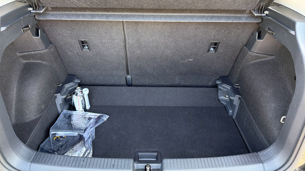 Volkswagen T-Cross Match Grey #22