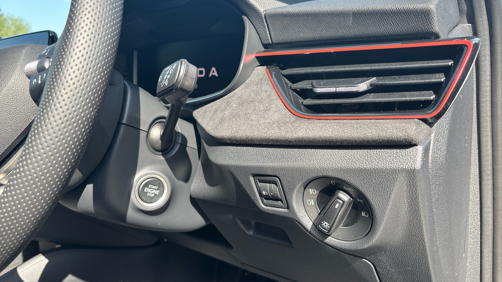 Skoda Kamiq Se Edition Black #37