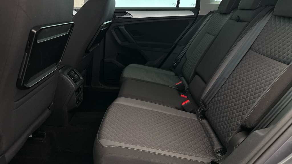 Volkswagen Tiguan Se  #22
