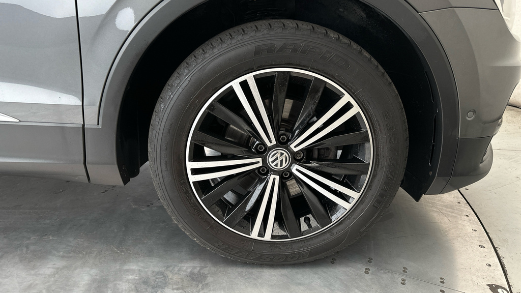 Volkswagen Tiguan Se  #28