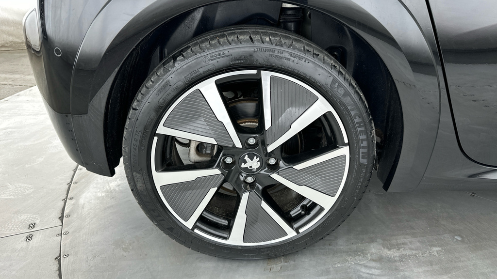Peugeot e-208 50Kwh Allure Premium  #26