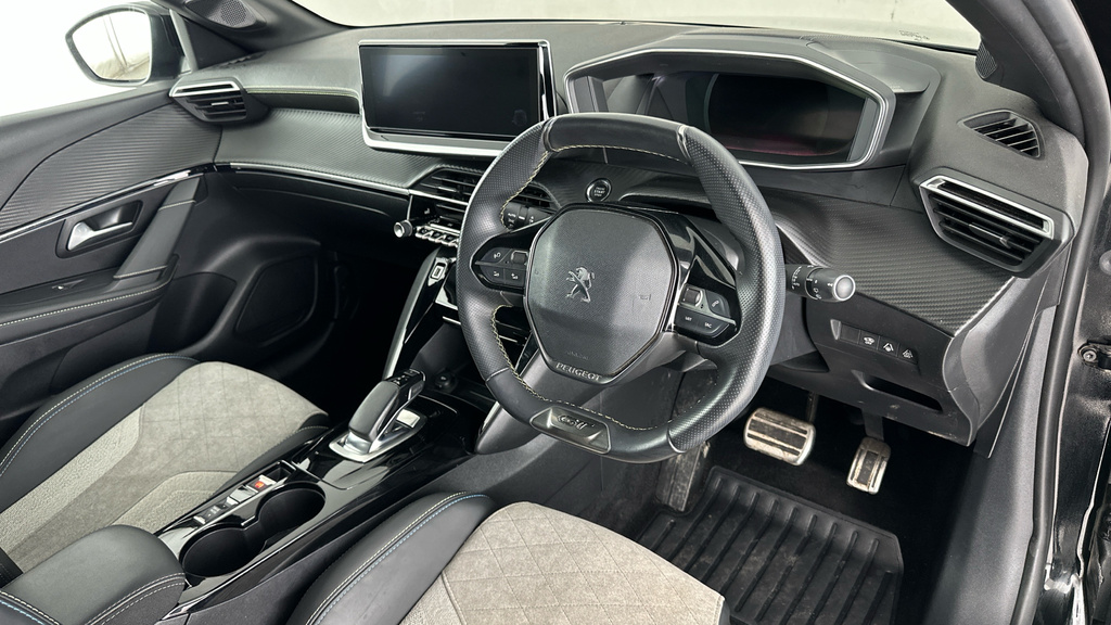 Peugeot e-208 50Kwh Allure Premium  #12