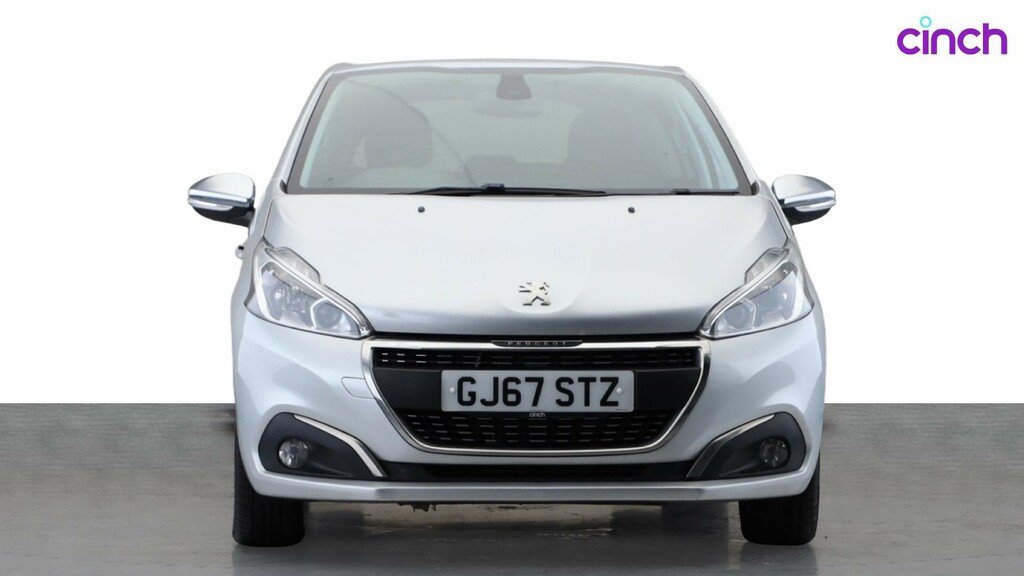 Peugeot 208 Puretech Black Edition White #9