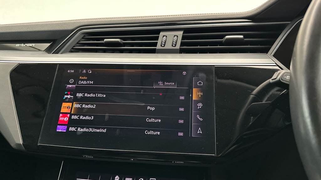 Audi Q8 e tron 250Kw 50 Quattro 95Kwh Black Edition Black #20