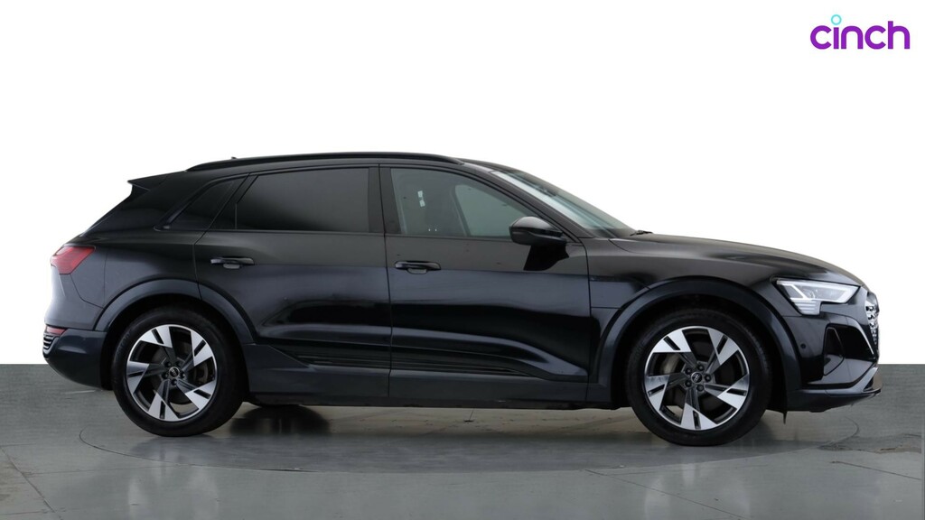 Audi Q8 e tron 250Kw 50 Quattro 95Kwh Black Edition Black #2
