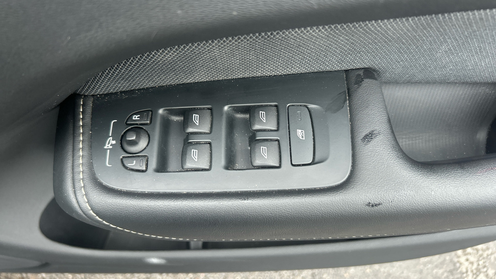 Volvo XC60 Xc60 Inscription B4 Awd Black #32