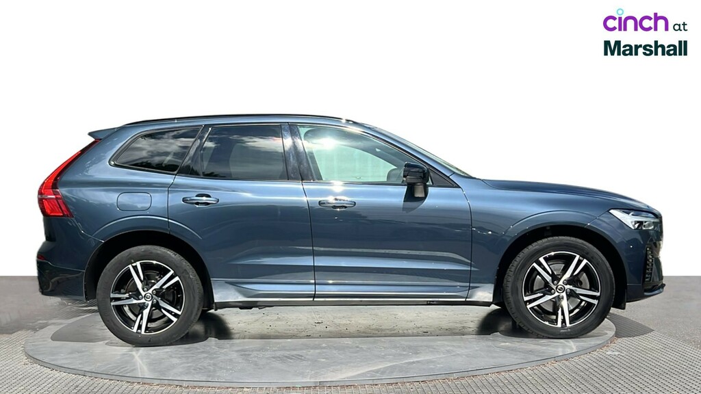 Volvo XC60 Xc60 Momentum B5 Mhev Black #2