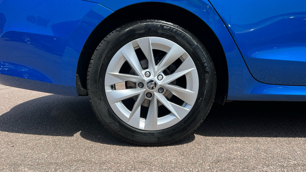 Skoda Octavia 2.0 Tdi 150 Se L Dsg Silver #26
