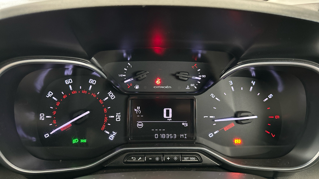 Citroen C3 Aircross 1.2 Puretech Shine Suv Red #18