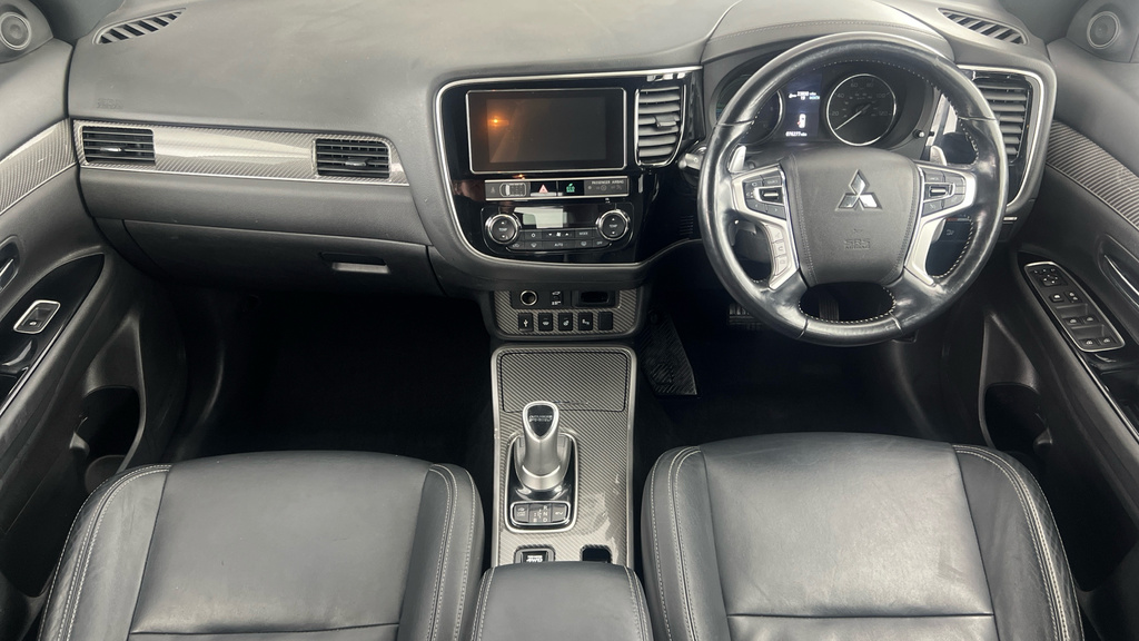 Mitsubishi Outlander 2.0 Design Cvt White #15