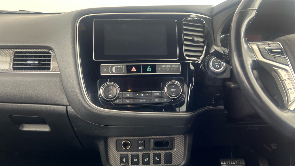 Mitsubishi Outlander 2.0 Design Cvt White #23