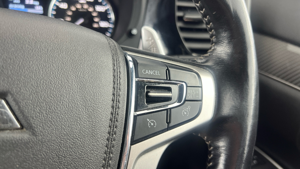Mitsubishi Outlander 2.0 Design Cvt White #21