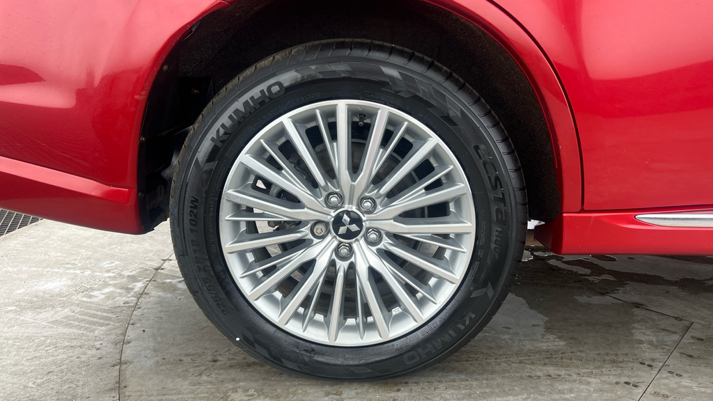 Mitsubishi Outlander 2.0 Design Cvt White #30