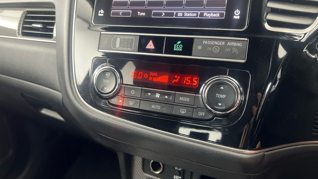 Mitsubishi Outlander 2.0 Design Cvt White #10
