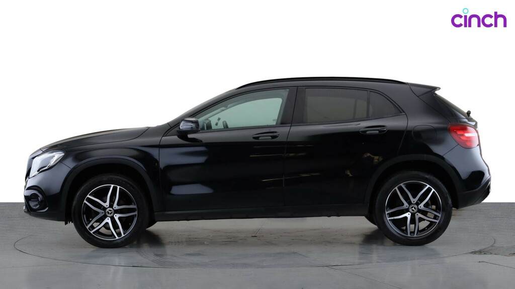 Mercedes-Benz GLA Class Gla 200 Amg Line Edition Plus  #6