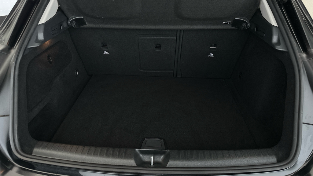 Mercedes-Benz GLA Class Gla 200 Amg Line Edition Plus  #18