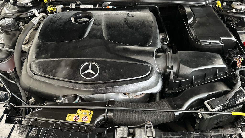 Mercedes-Benz GLA Class Gla 200 Amg Line Edition Plus  #19