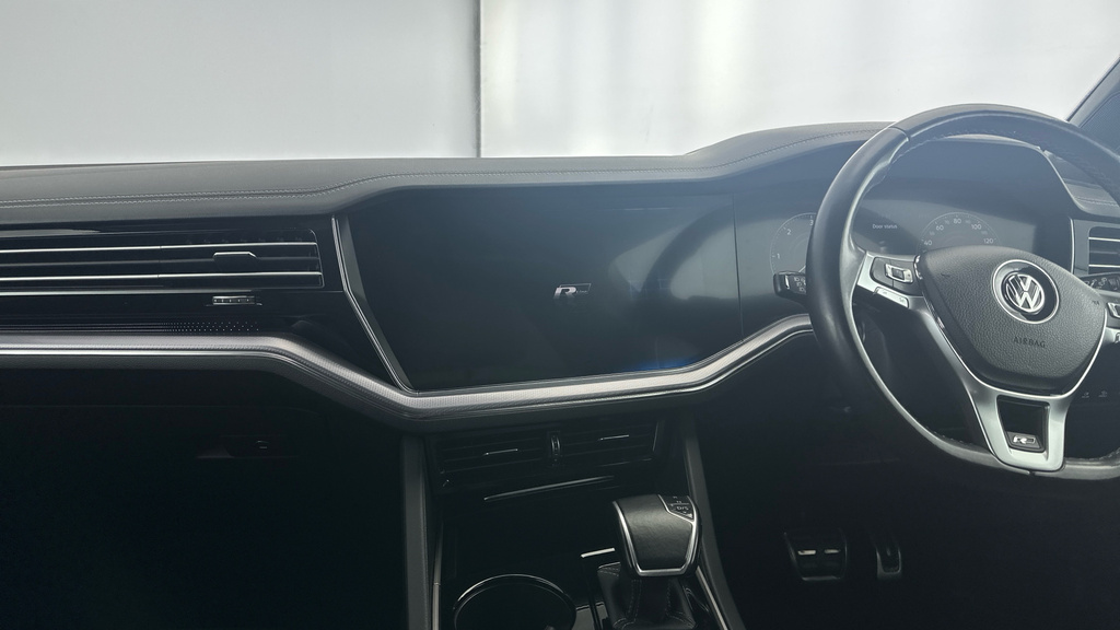 Volkswagen Touareg R-line Tech Black #12