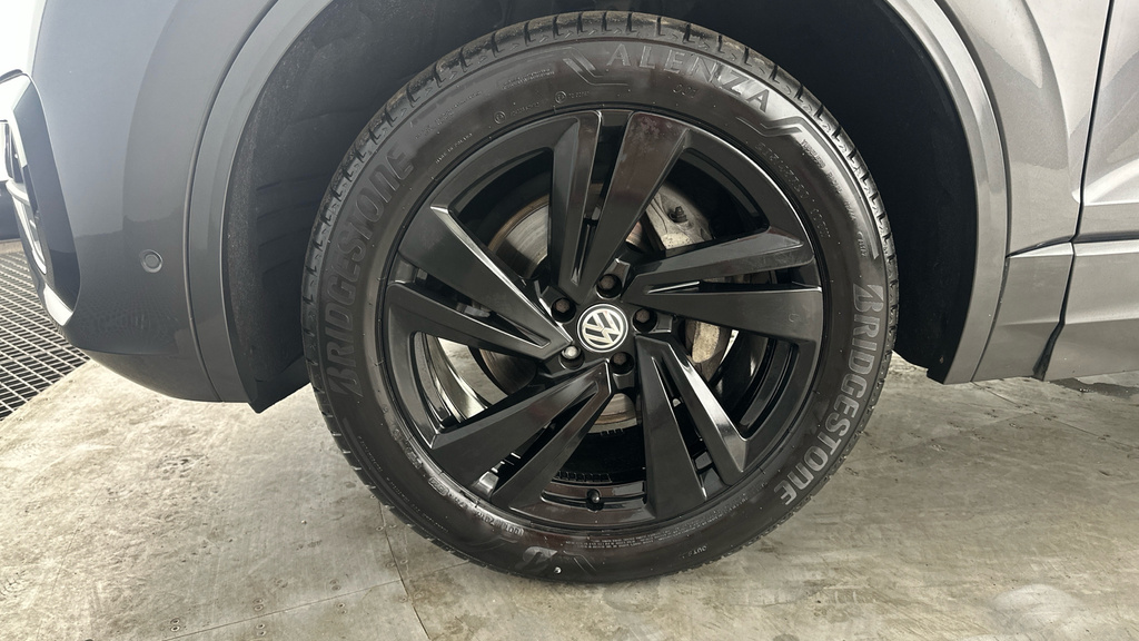 Volkswagen Touareg R-line Tech Black #23