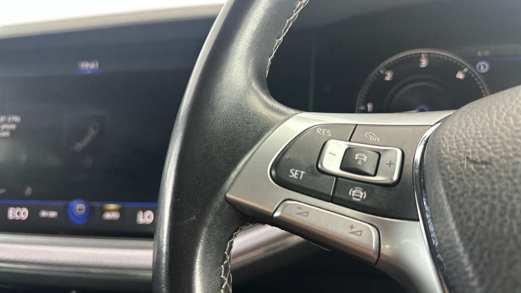 Volkswagen Touareg R-line Tech Black #16