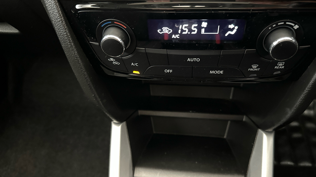 Suzuki Vitara Suv 1.6 Kuro Euro 6 Ss 201867 White #16
