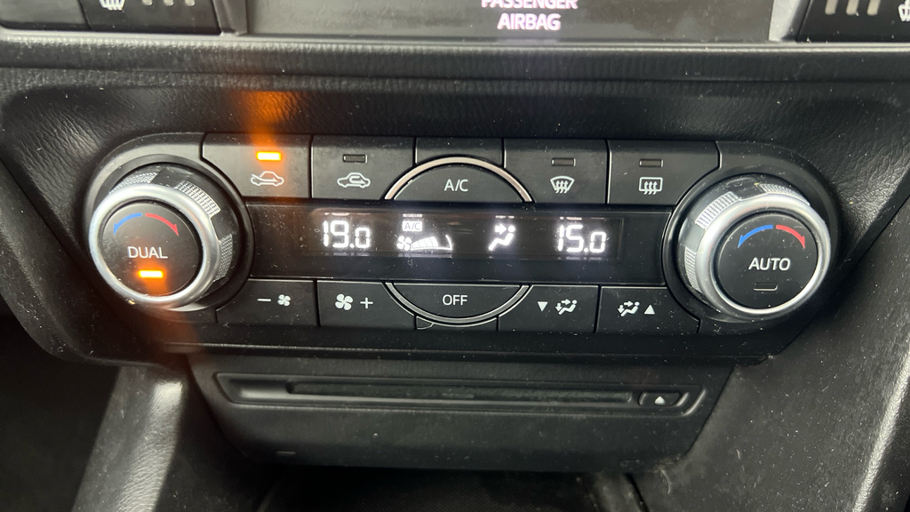 Mazda 3 2.0 Skyactiv-g Sport Black Euro 6 Ss White #15