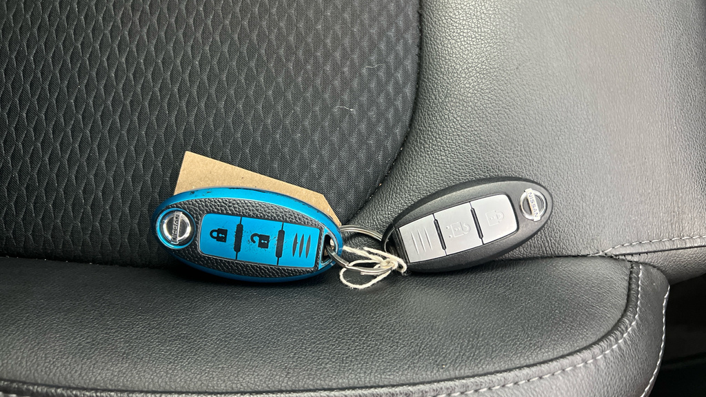 Nissan Qashqai N-connecta Grey #32