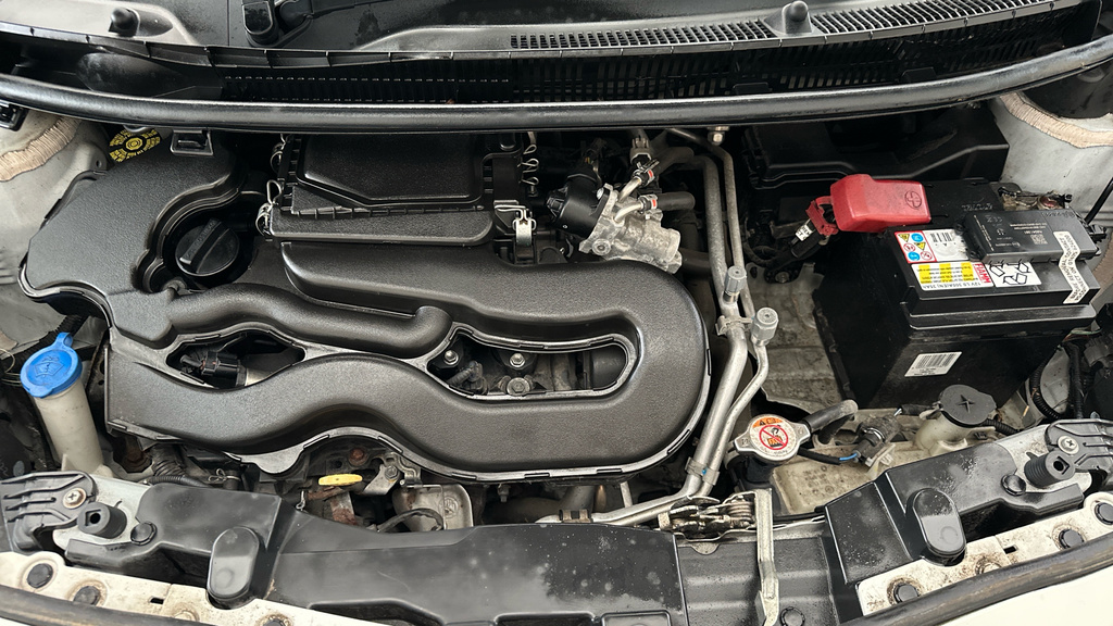 Toyota Aygo X X-trend Red #19