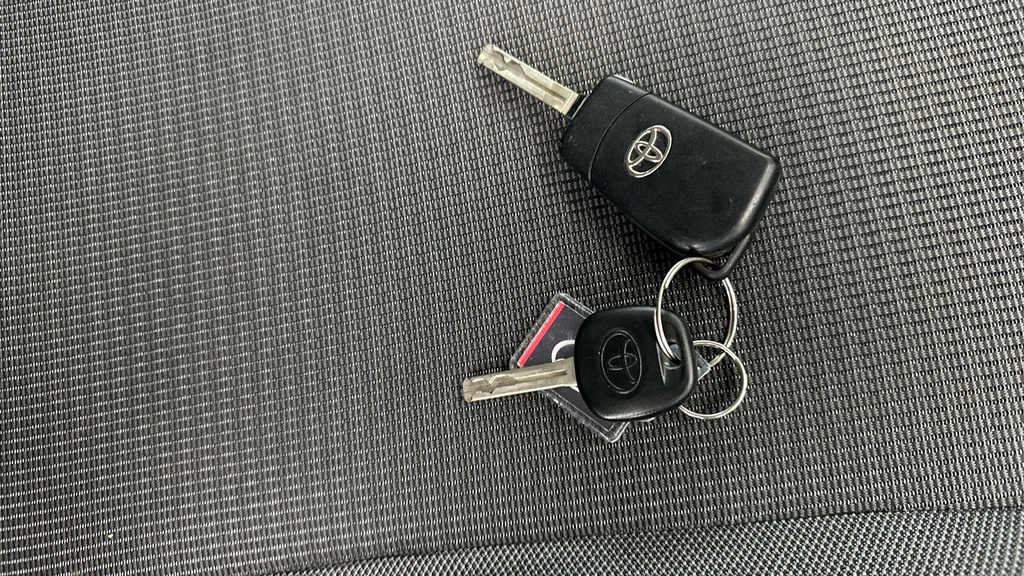 Toyota Aygo X X-trend Red #25