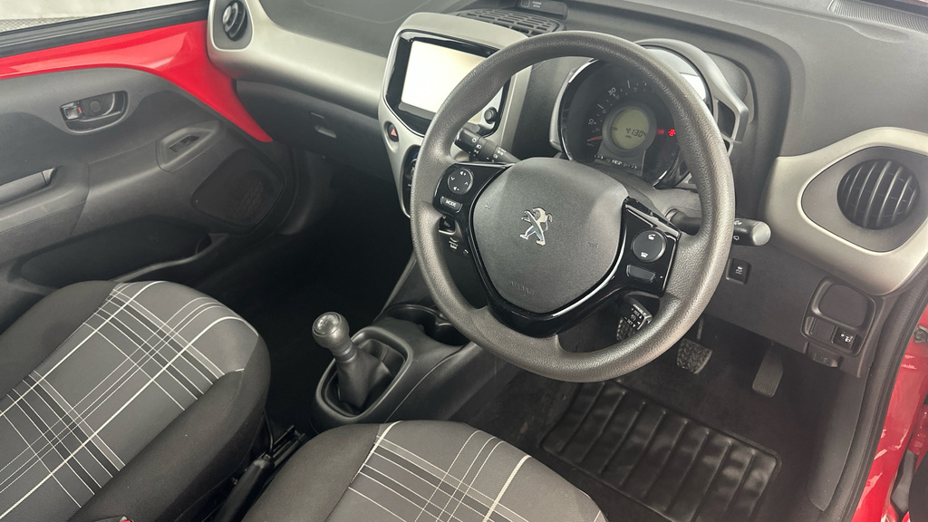 Peugeot 108 1.2 Puretech Allure  #9