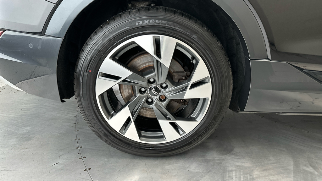 Audi E-tron Sport 50 Quattro 230,00 Kw Grey #25