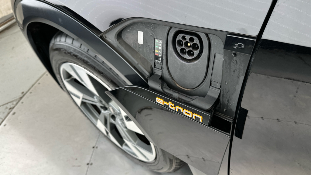 Audi E-tron Sport 50 Quattro 230,00 Kw Grey #27