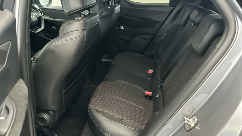 DS DS 3 Crossback 1.2 Puretech Rivoli Crossback Eat8 Euro 6 Ss Black #19