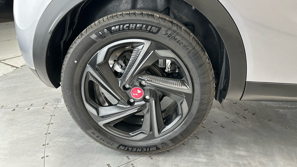DS DS 3 Crossback 1.2 Puretech Rivoli Crossback Eat8 Euro 6 Ss Black #24