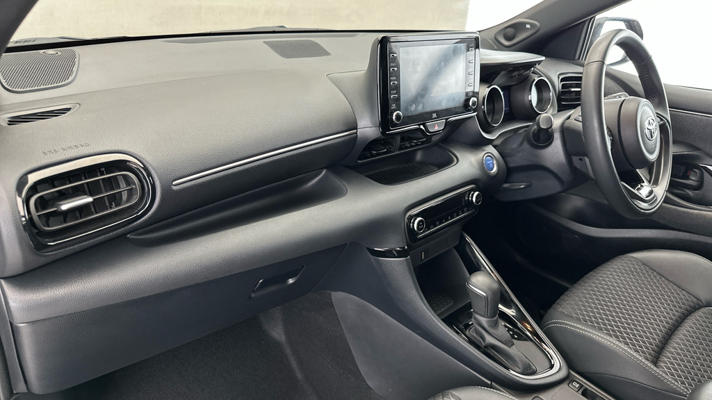 Toyota Yaris 1.5L Design Grey #13
