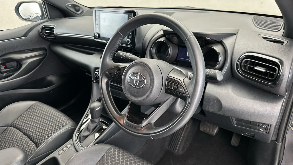 Toyota Yaris 1.5L Design Grey #12