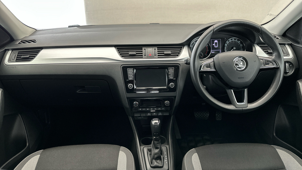 Skoda Rapid Spaceback 1.0 Tsi Se Sport Hatchback Euro White #12