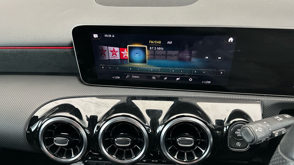 Mercedes-Benz A Class 1.3 A250e 15.6Kwh Amg Line Edition Premium Plus Grey #17