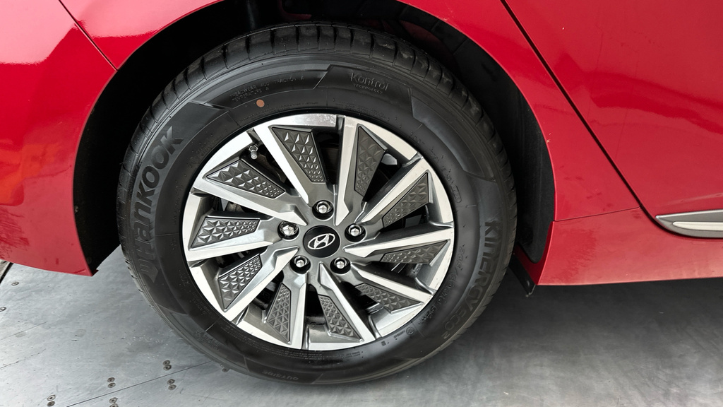Hyundai Ioniq 1St Edition Red #26