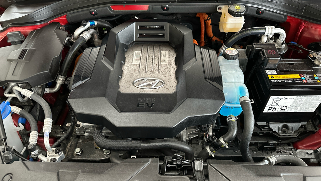 Hyundai Ioniq 1St Edition Red #23