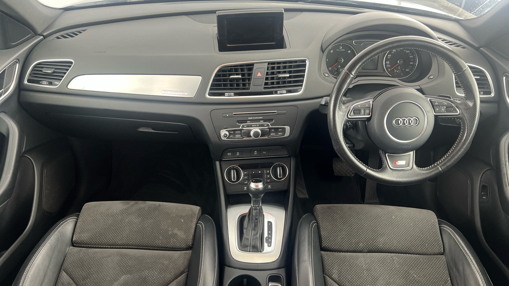 Audi Q3 2016 2.0 Tdi S Line Plus Suv S Tronic Q Black #14