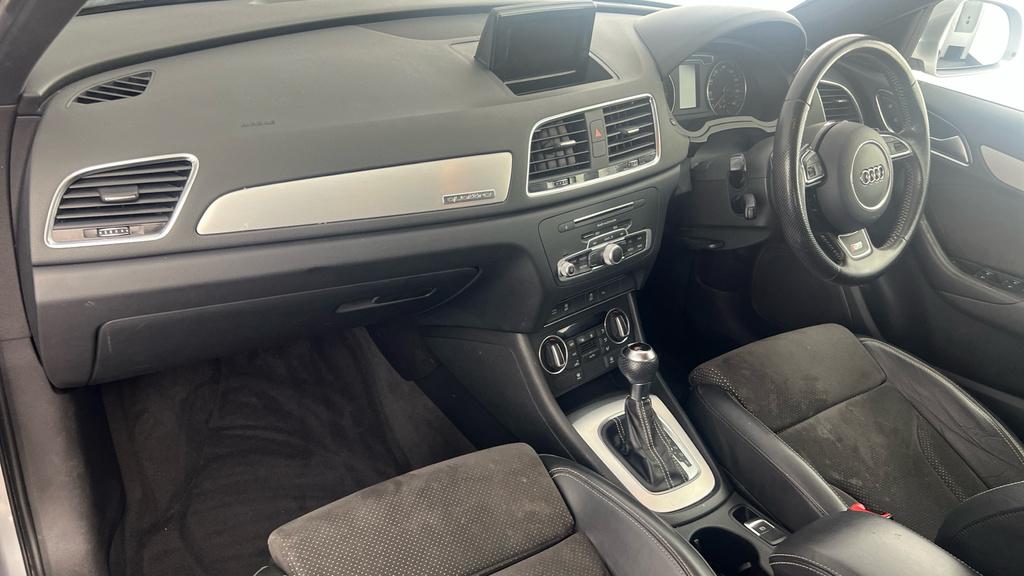 Audi Q3 2016 2.0 Tdi S Line Plus Suv S Tronic Q Black #13
