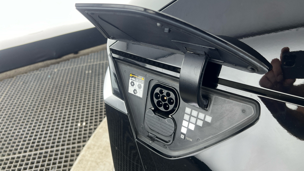Hyundai Ioniq 5 Ultimate Black #34