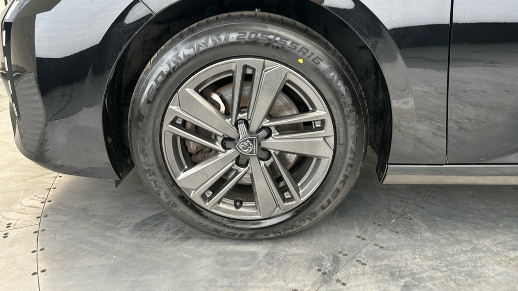 Peugeot 308 1.2 Puretech Allure Premium Hatchback E Grey #22