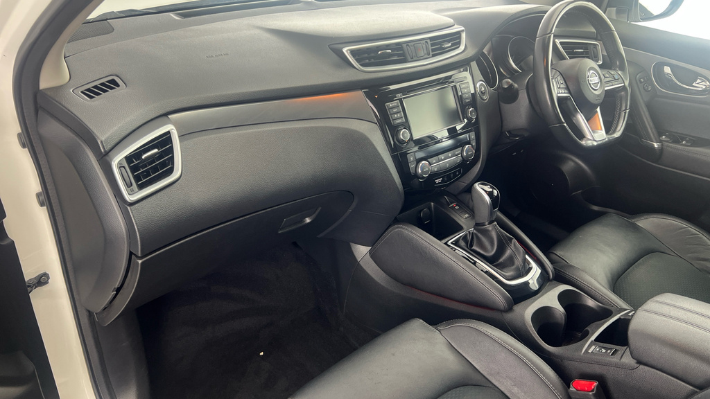 Nissan Qashqai Acenta Premium Black #10