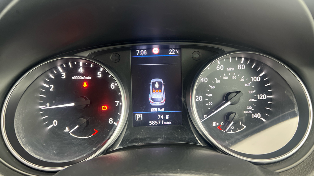 Nissan Qashqai Acenta Premium Black #23