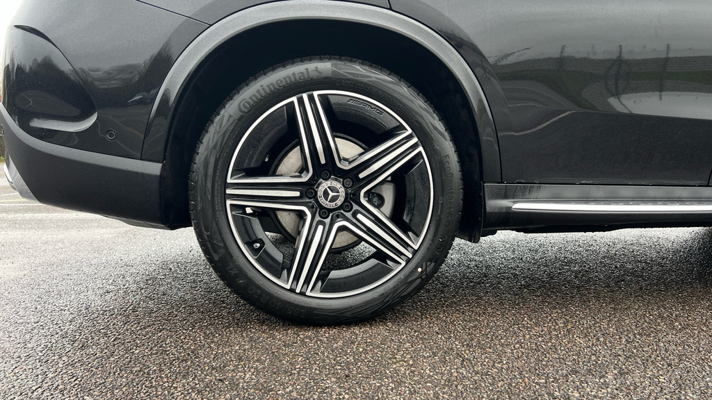 Mercedes-Benz GLC Class 300E 4Matic Amg Line Prem Plus 9G-tronic Black #25